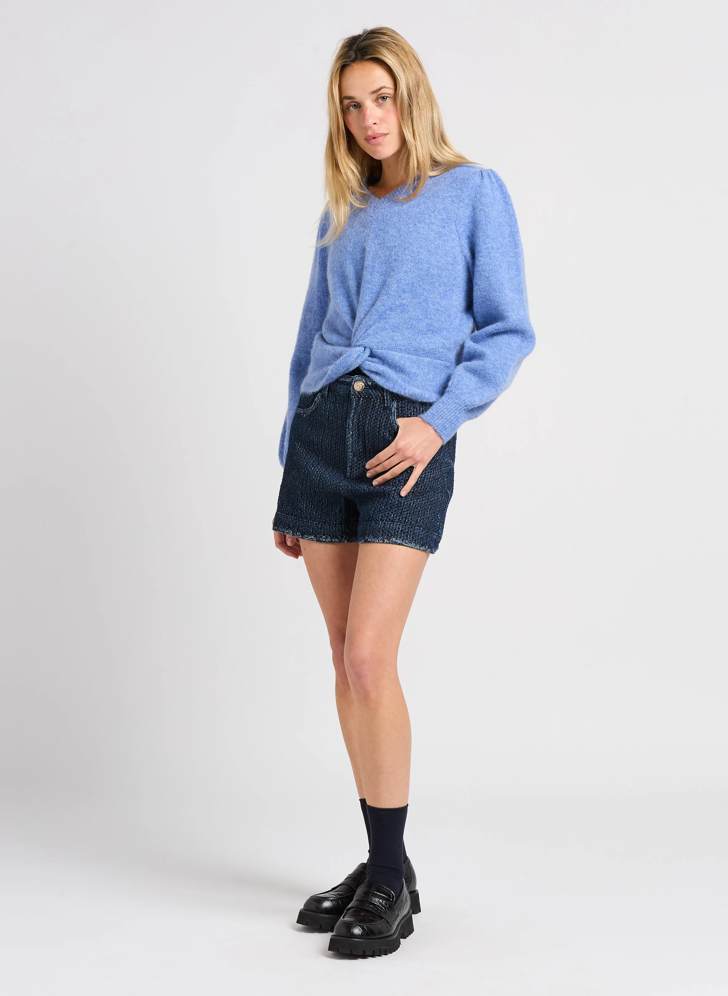 PRADOR - Pull droit col V noué| Bleu