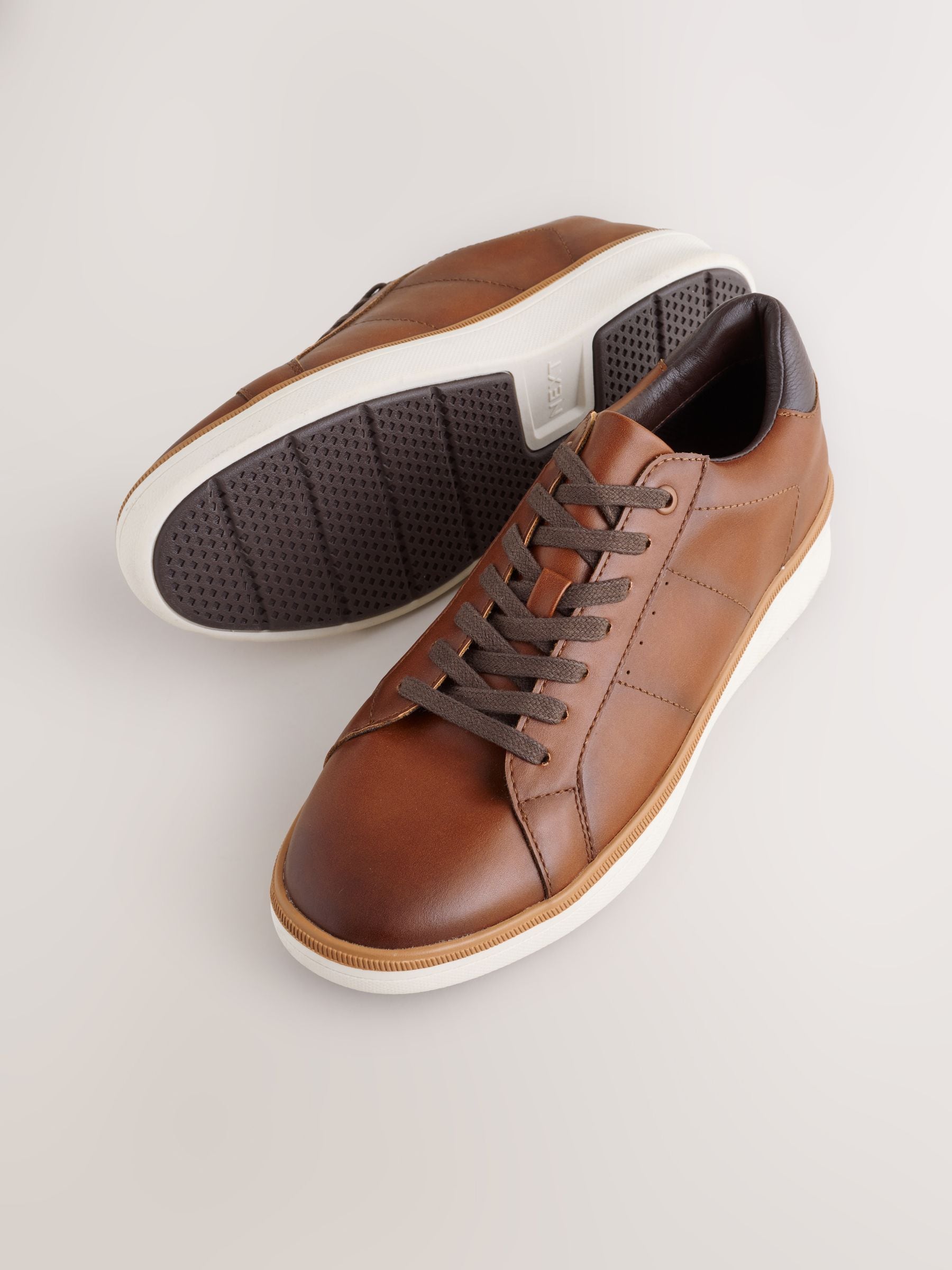 Lichtbruin - Wedged Smart Casual Longline Trainers