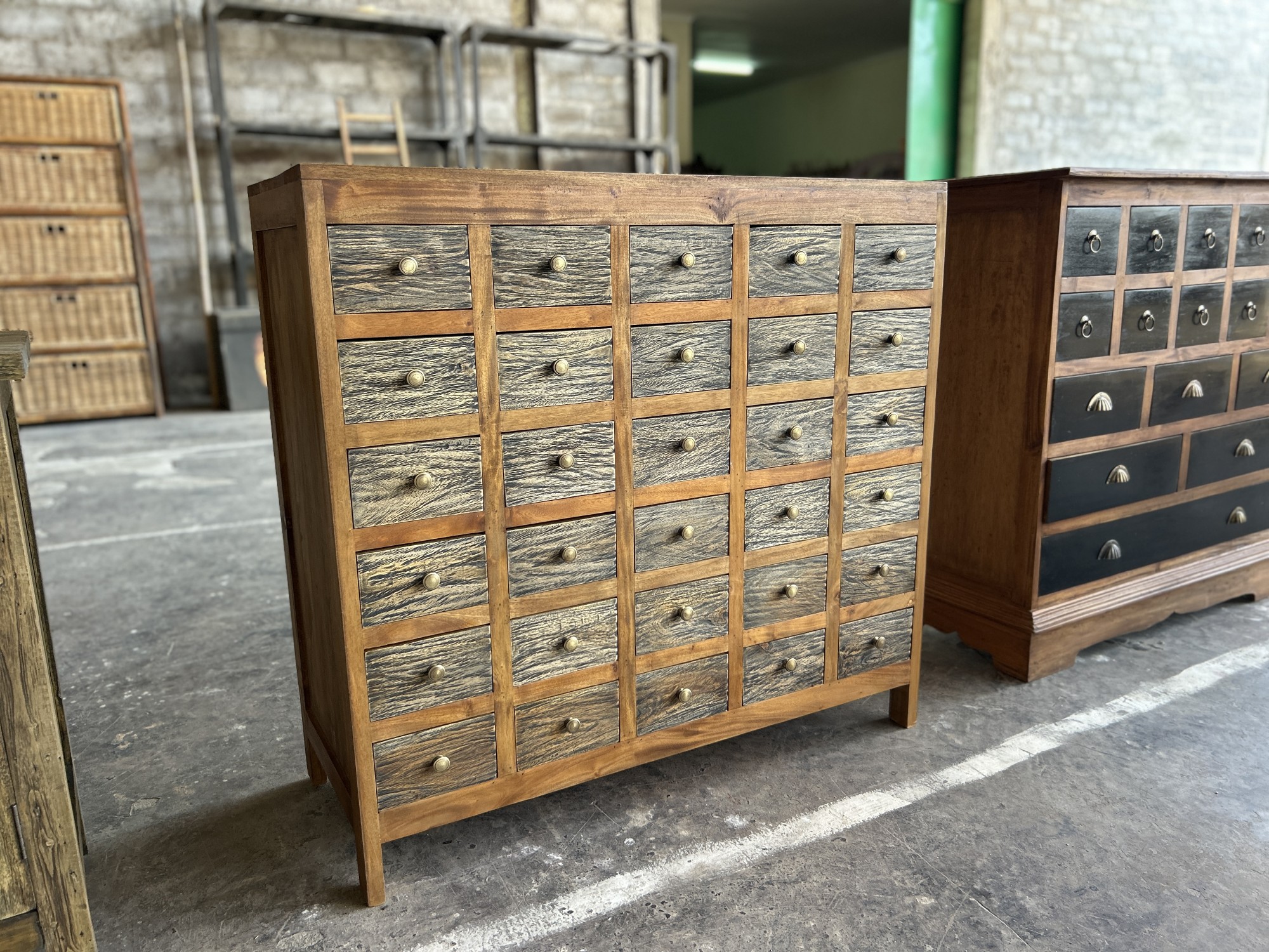 Schubladenschrank 'Boldt' mit 30 Schubladen, B 105 cm, T 42 cm, H 100 cm von fischer's lagerhaus