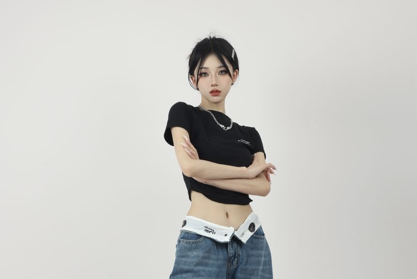 AXEN - Lage taille jeans met letters en wijde pijpen