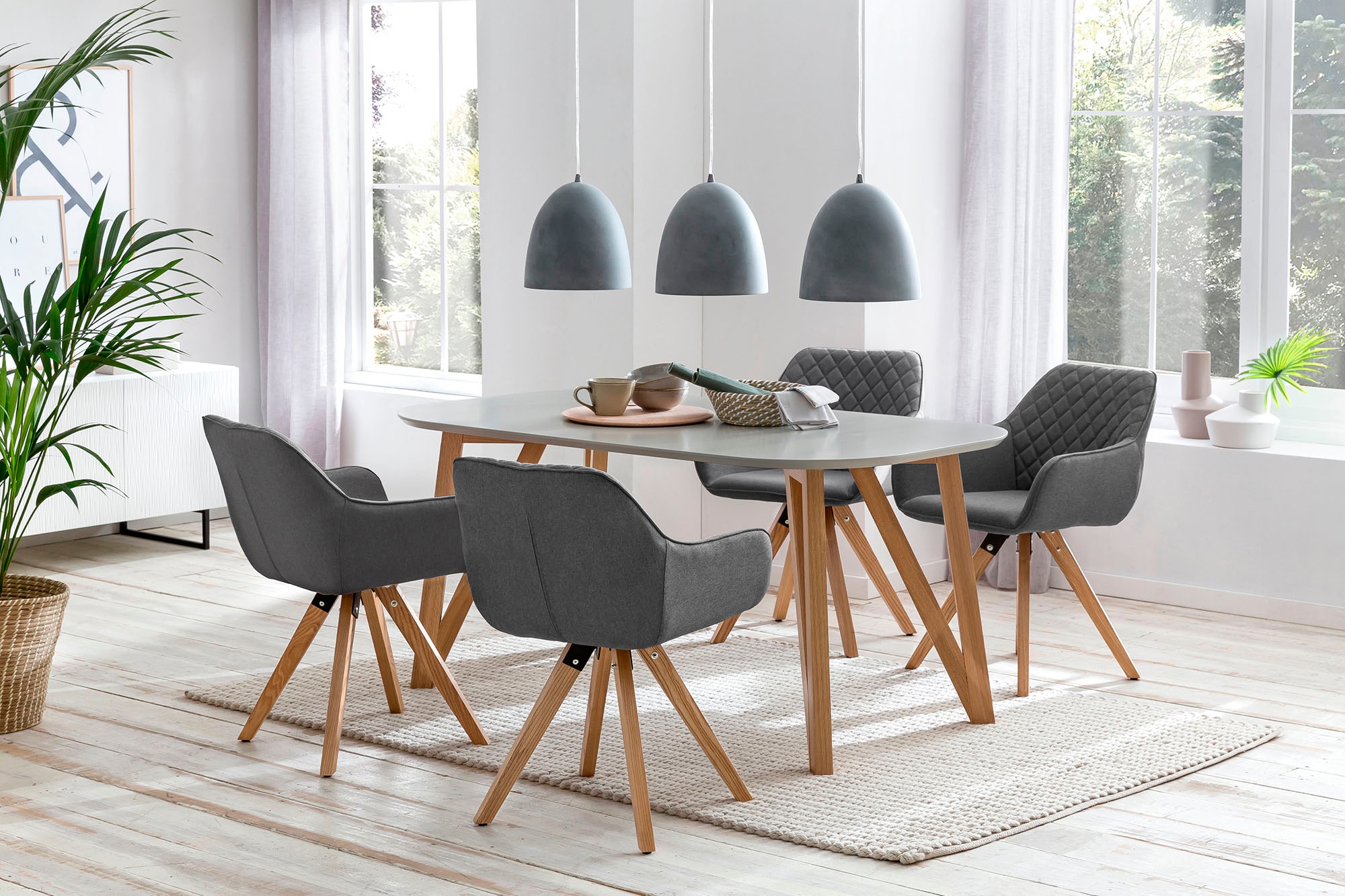 SalesFever Essgruppe »Växjö - Elegant gestaltete Sitzgruppe« Set, 5 Stk. tlg. bestehend aus 4 modernen Polsterstühlen und einem 180 cm breiten Tisch