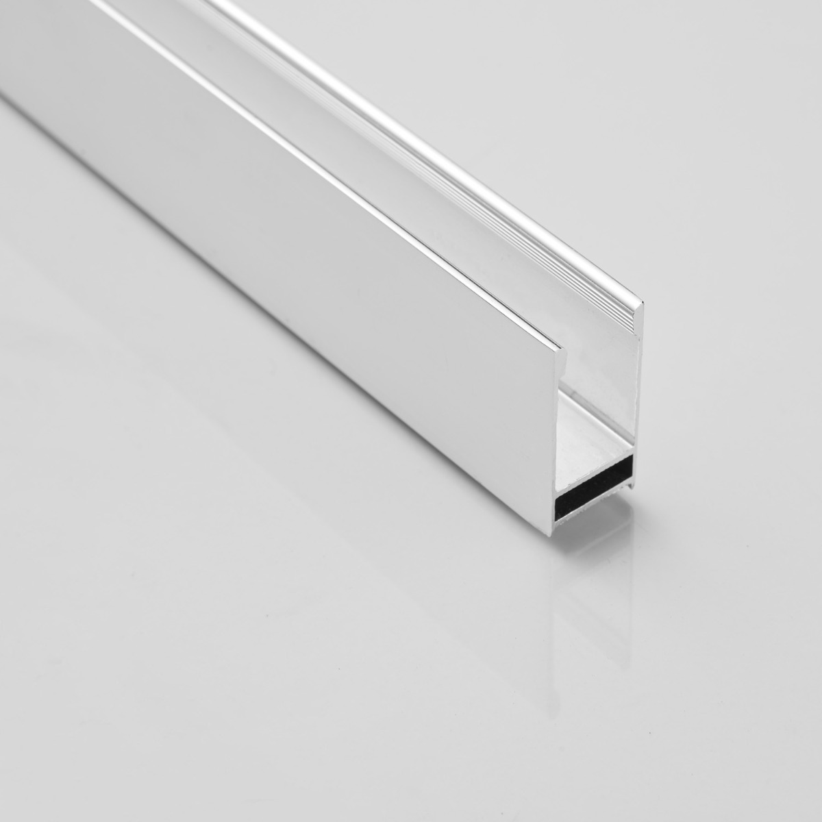 Saniclear Metric inloopdouche 120cm met handdoekhouder en helder glas chroom
