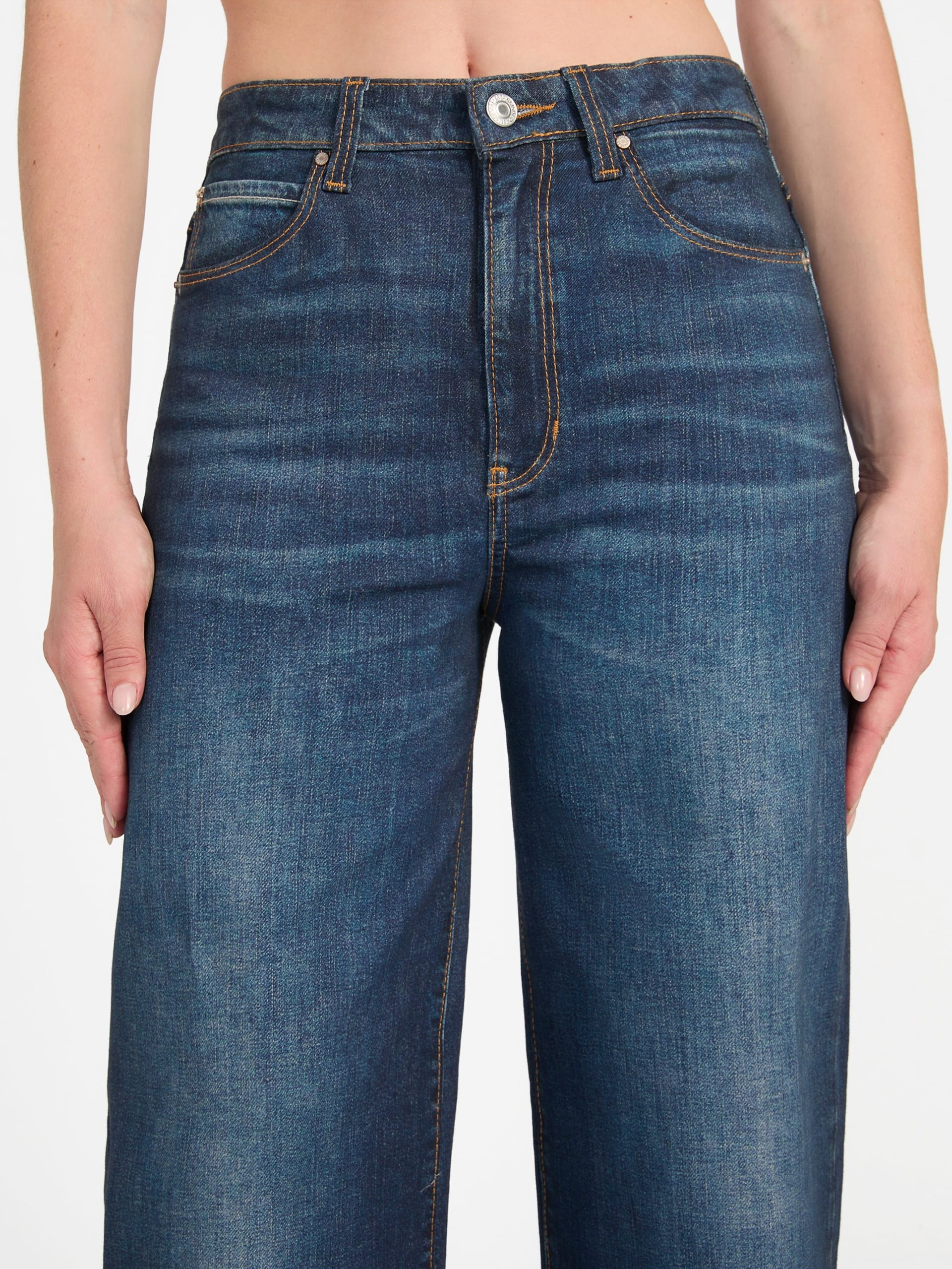 Calça jeans ecológica de perna larga