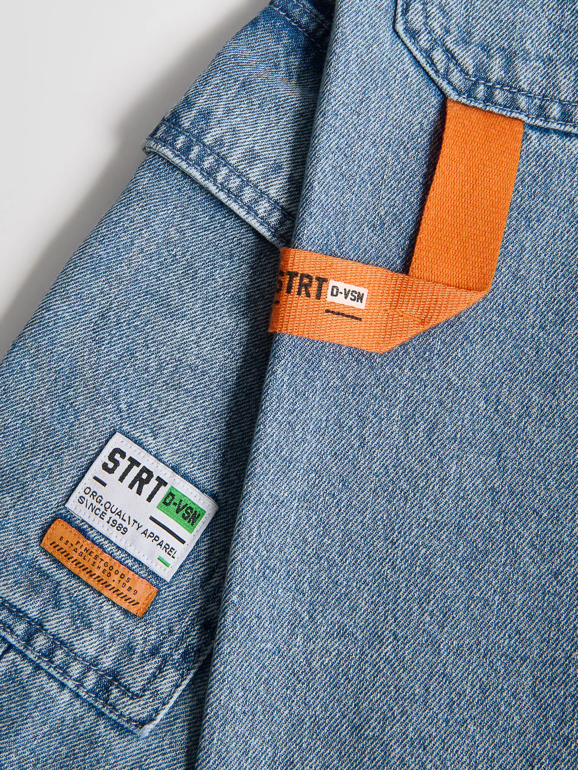 Jeans im Jogger-Fit