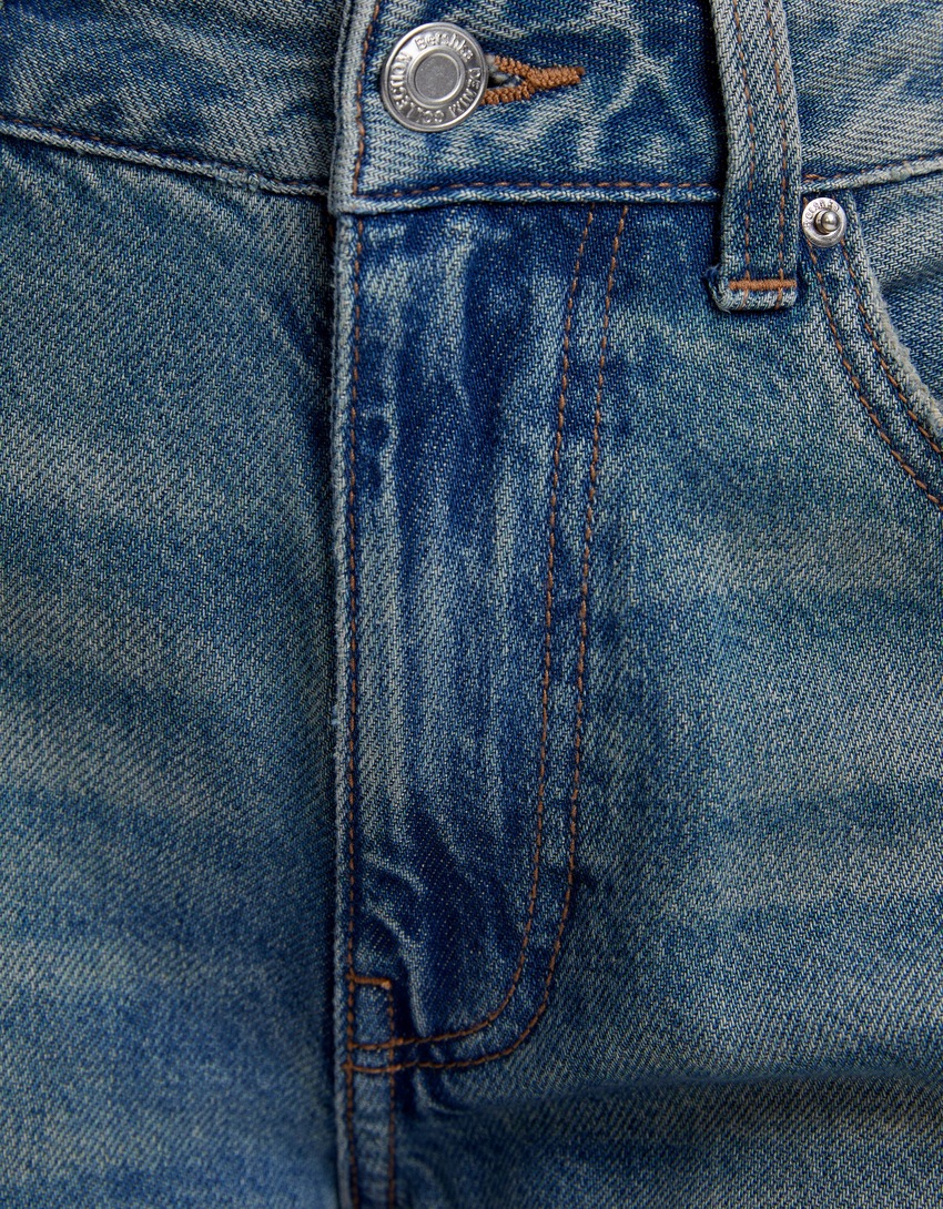 calça jeans de perna larga