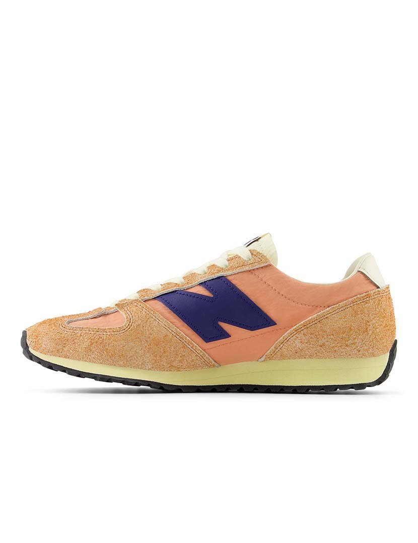 471 Orange Sneakers
