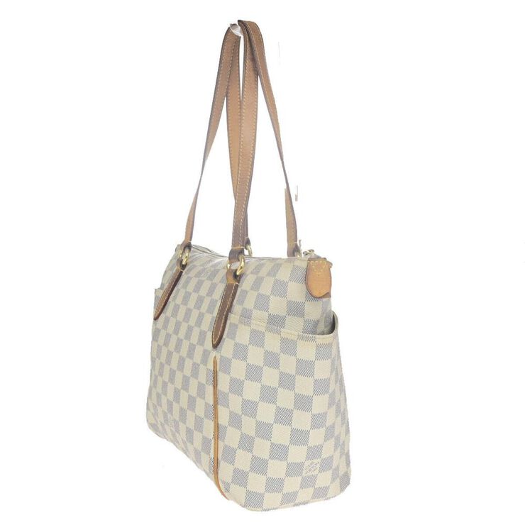Louis Vuitton Vintage Louis Vuitton Totally Beige