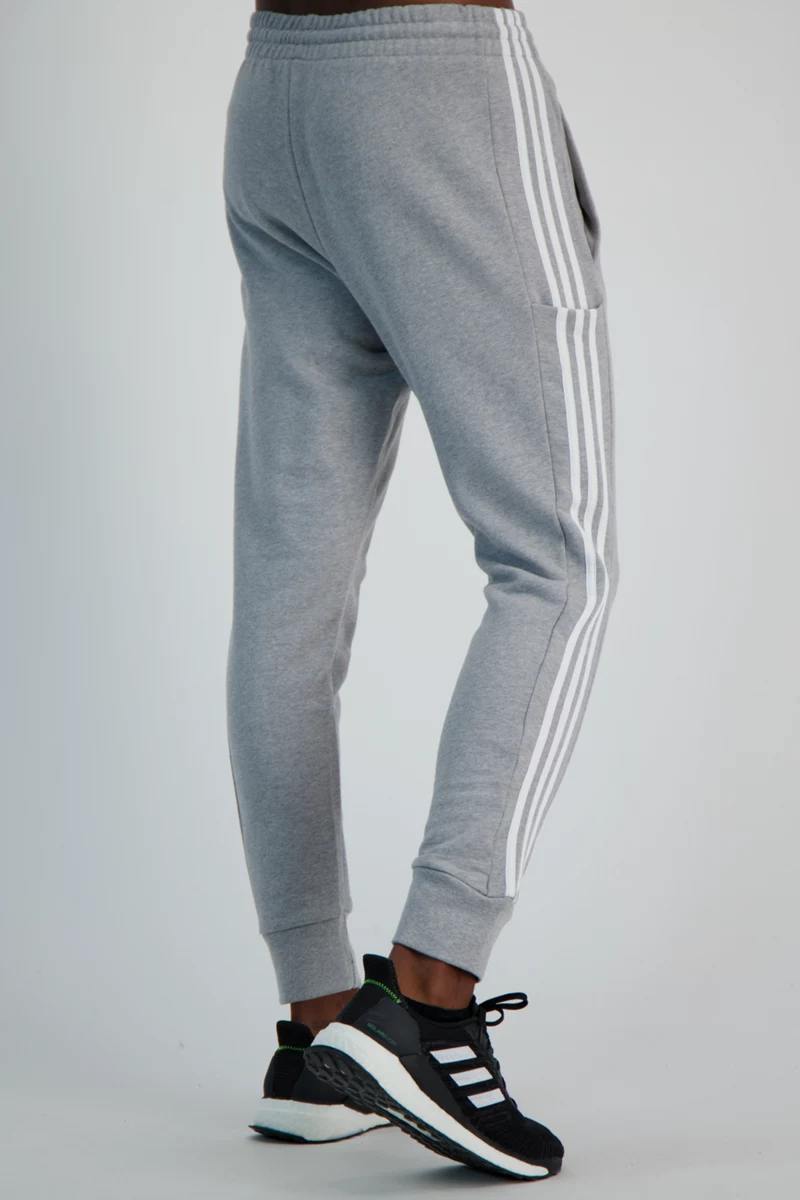 adidas Sportswear Essentials French Terry Tapered Cuff 3-S Herren Trainerhose