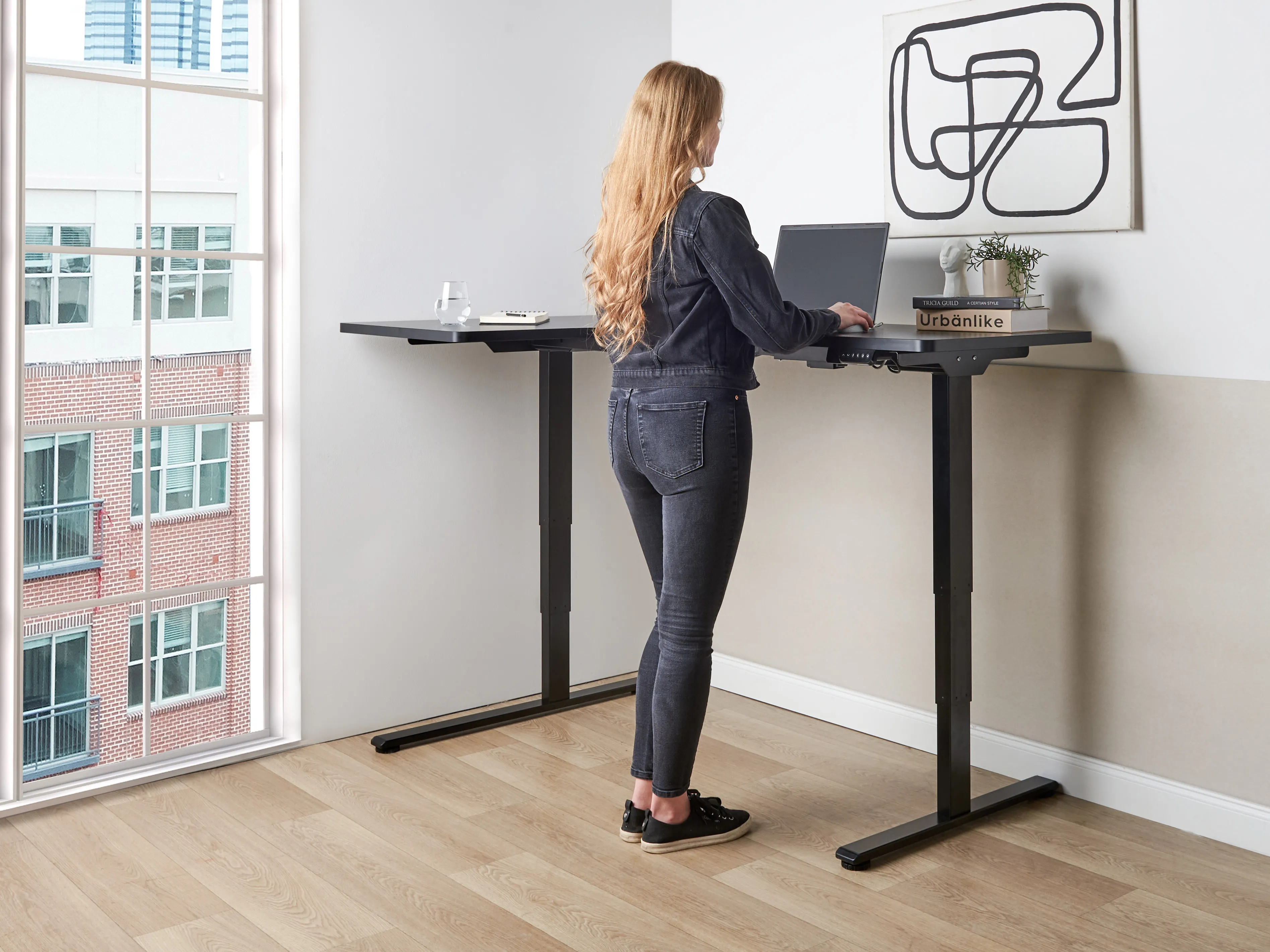 Elektrisch verstelbaar hoekbureau DESTINES Zwart 160 cm 109 cm linkszijdig
