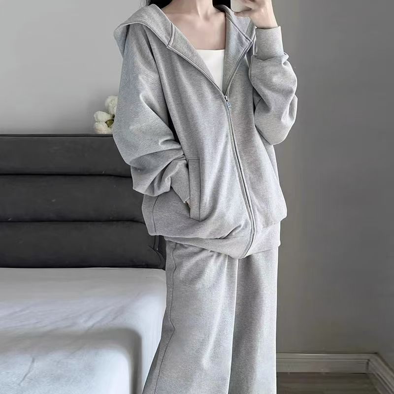 Dovitade - Set: Hoodie met rits + joggingbroek met wijde pijpen en trekkoord in de taille