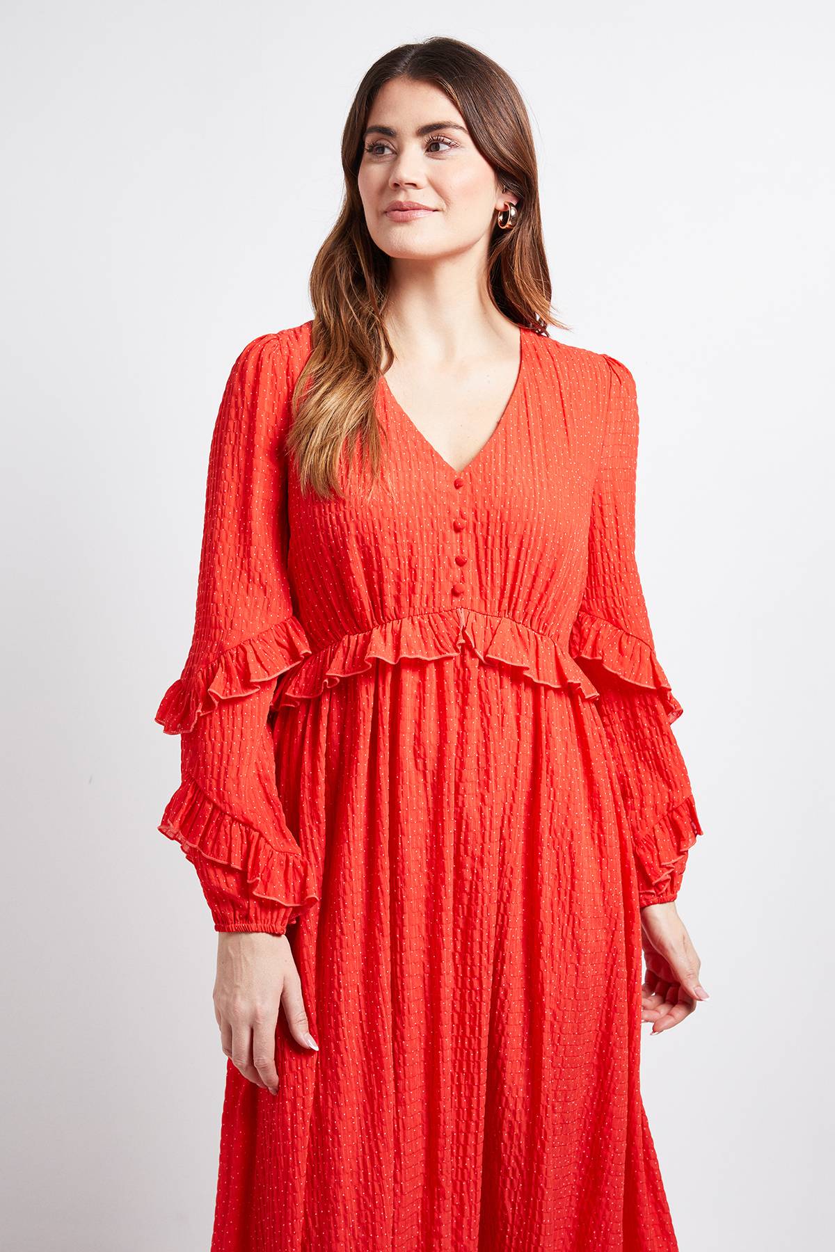 Wallis ROBE MIDI À VOLANTS IMPRIMÉ POIS TEXTURÉ