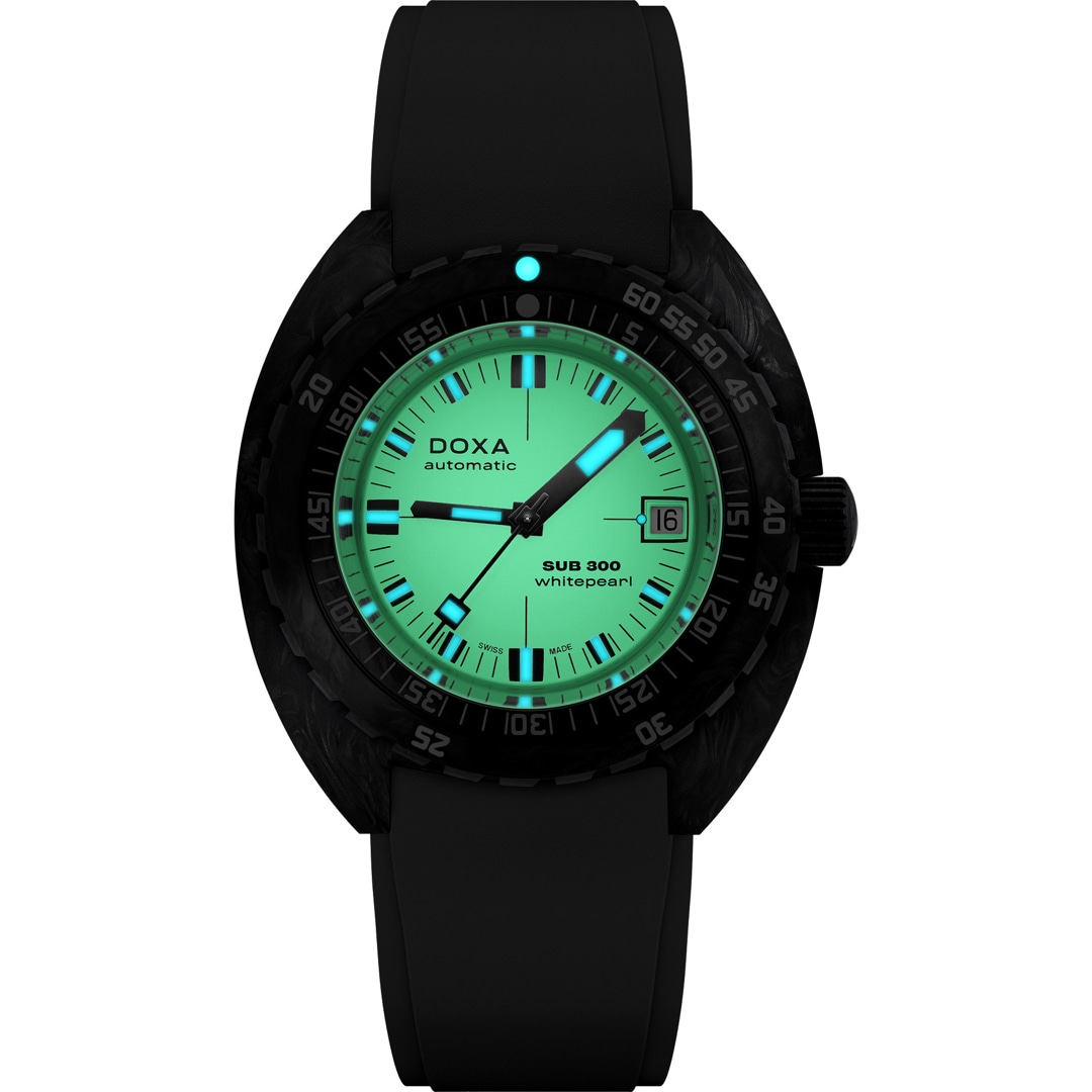Doxa SUB 300 Carbon Whitepearl