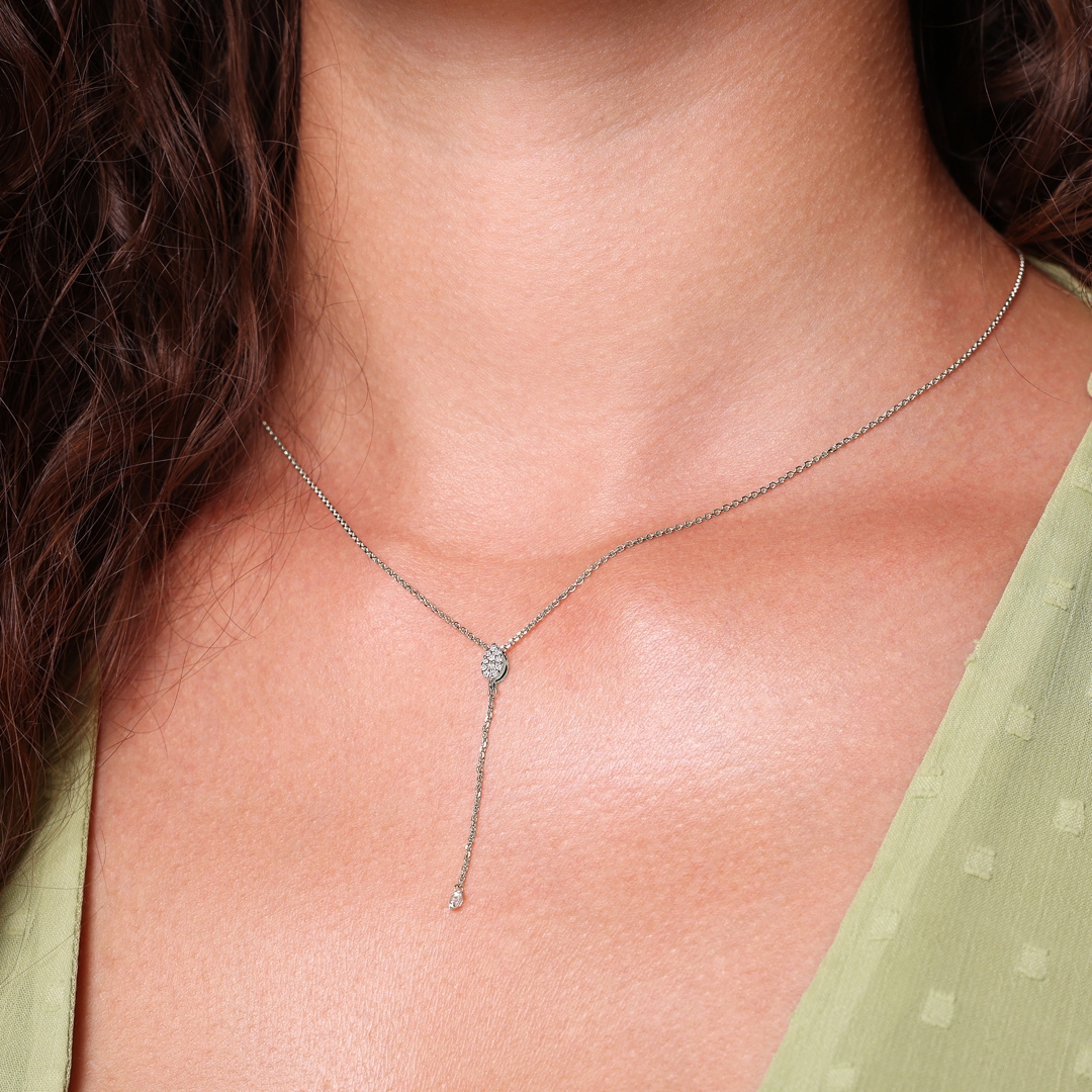 Collier mit Anhänger 750/18 K Weissgold mit Diamanten 0.18 ct H/si