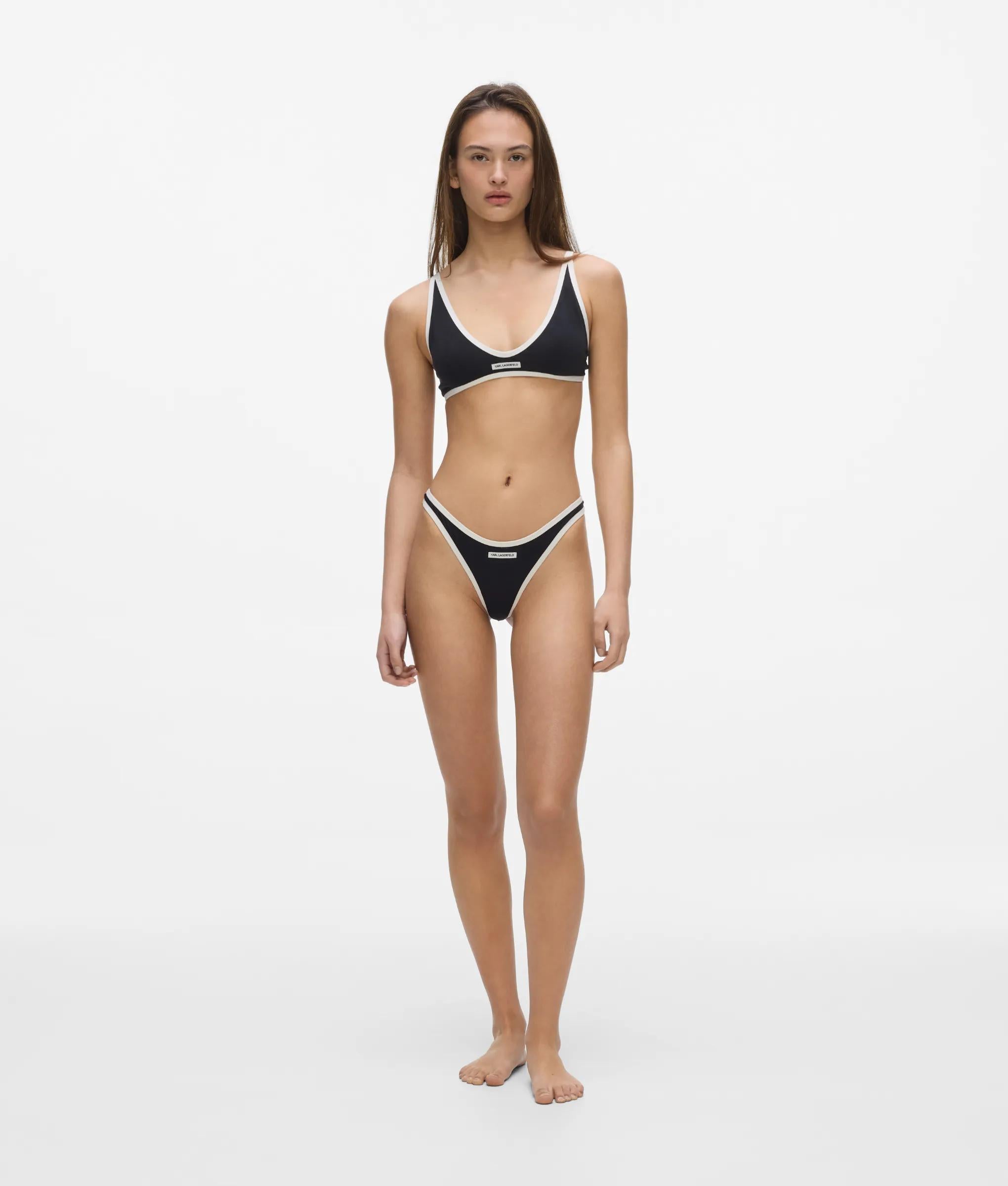 Monochroom string met hoge pijp