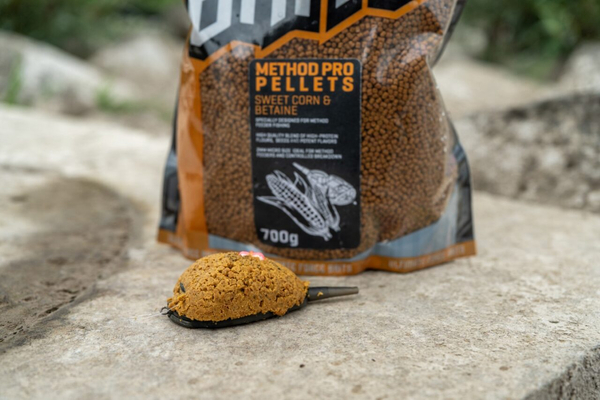 Pellets Ultimate Method Pro 700g (2mm)