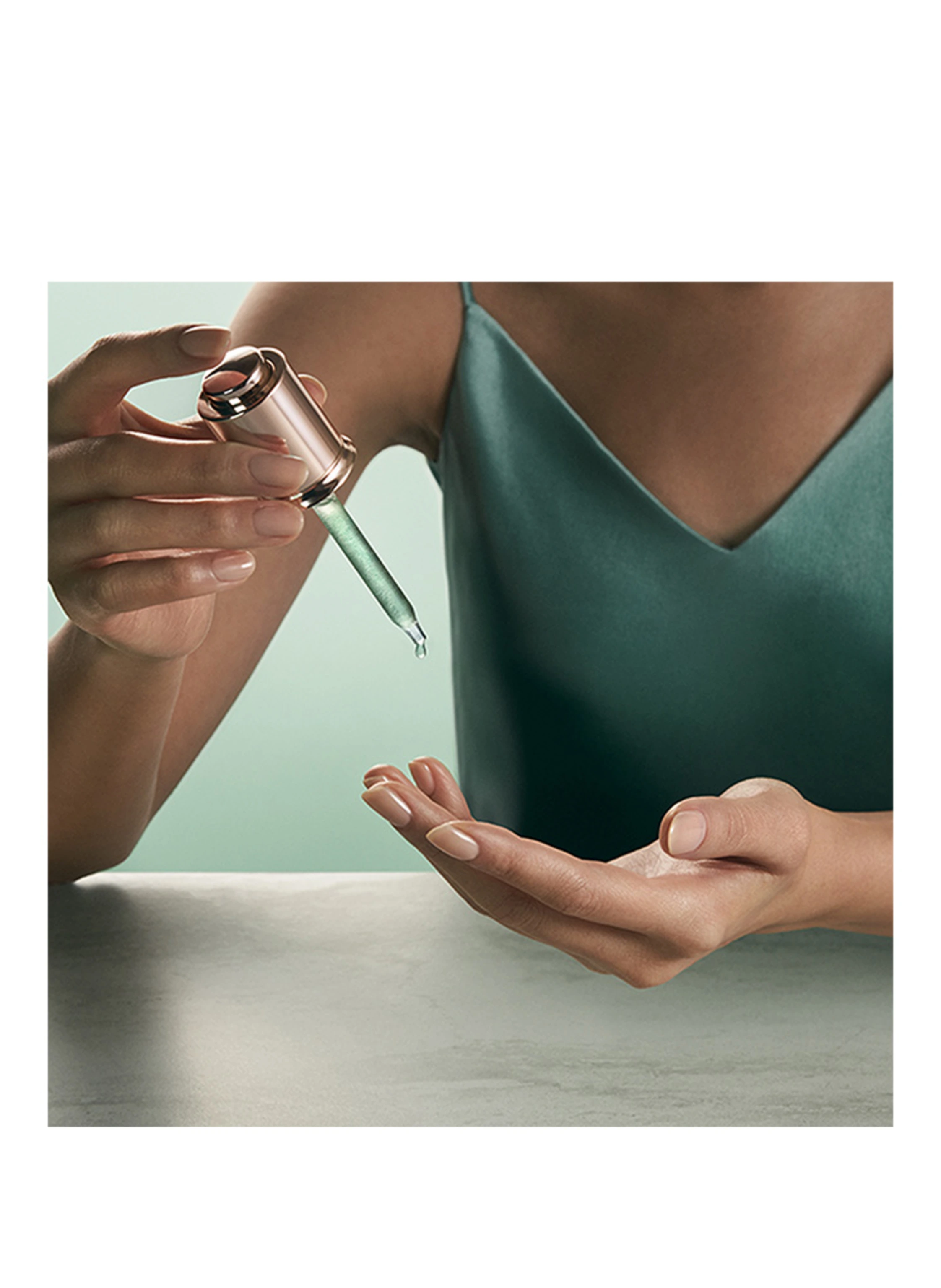 LA MER THE MICRO PEEL