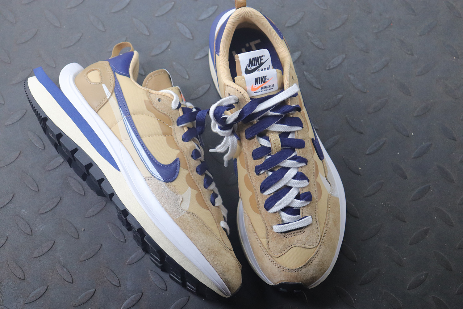 Nike Vaporwaffle sacai Sesame Blue Void