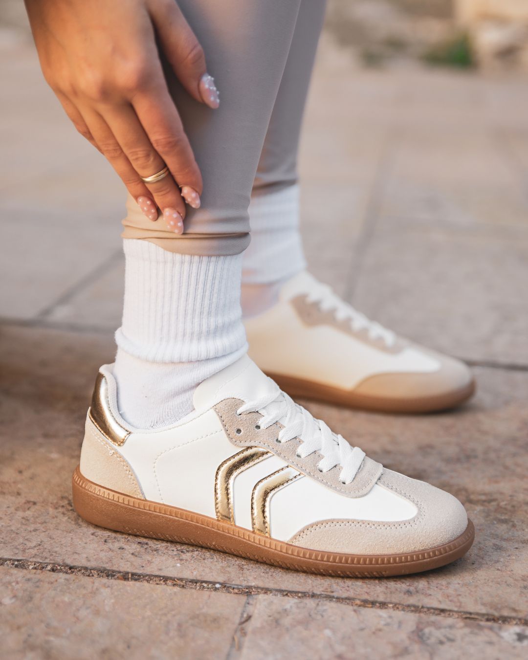 Basket femme dorée et blanche à lacets - Soizic