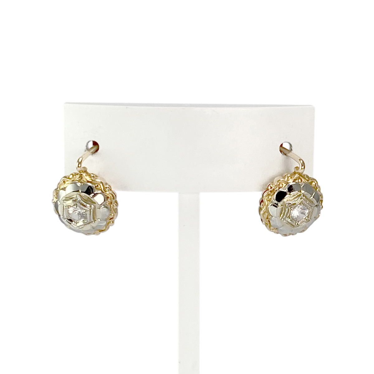 Boucles d'oreilles d'occasion or 750 2 tons spinelles synthétiques