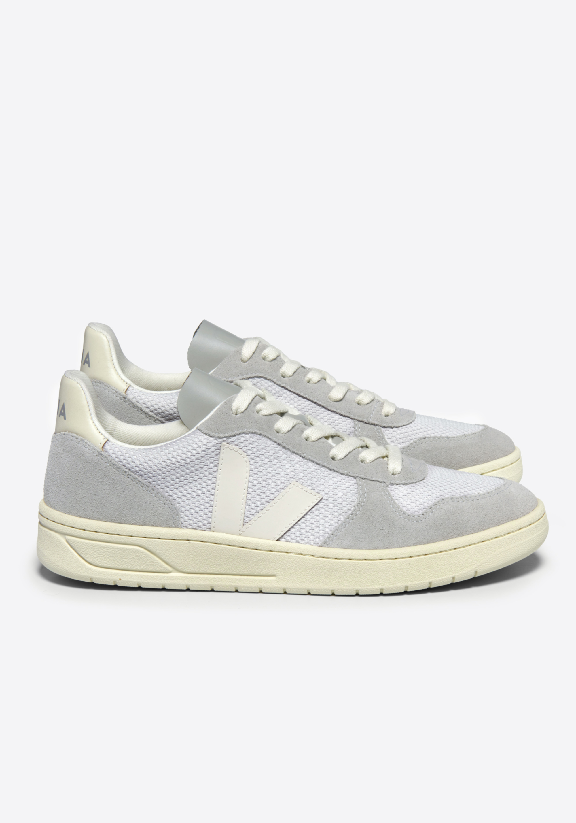 Veja Sneaker V-10 Alveomesh Light-Grey Pierre