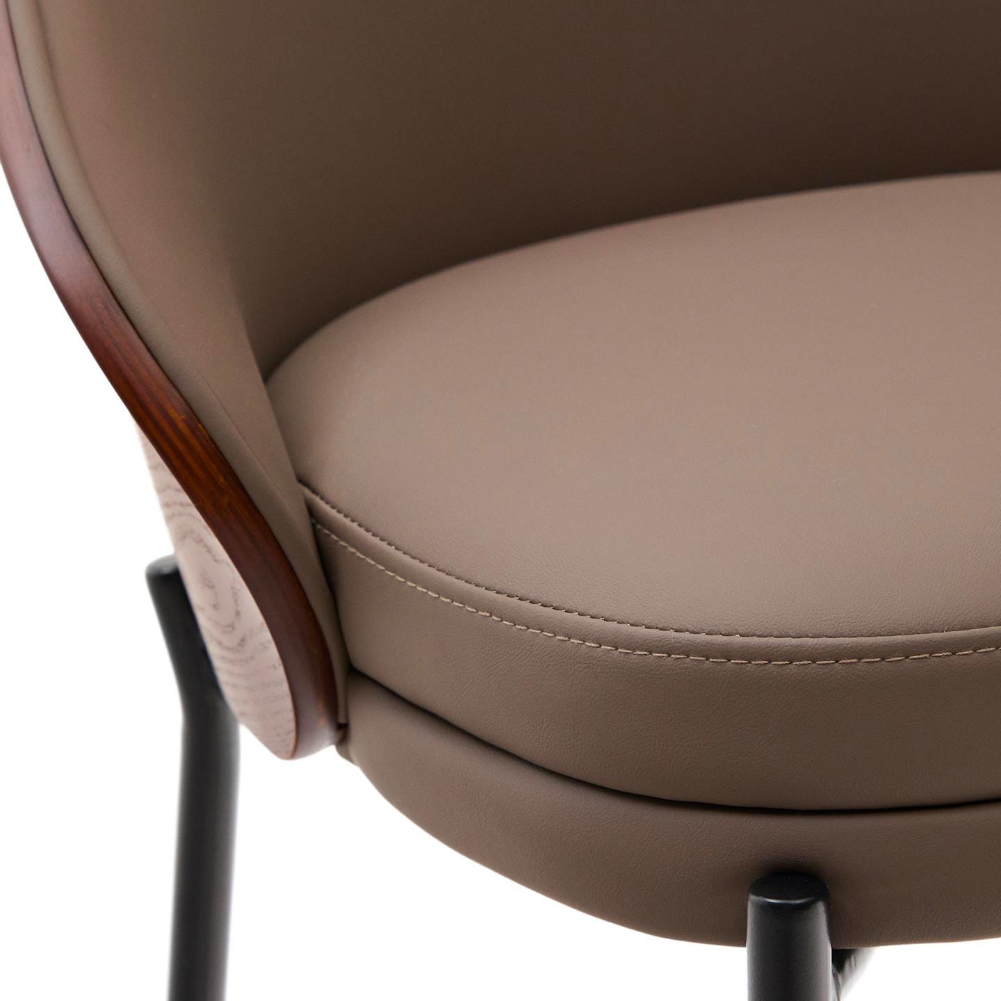 Kave Home Barhocker EAMY Lederlook braun/Metall schwarz