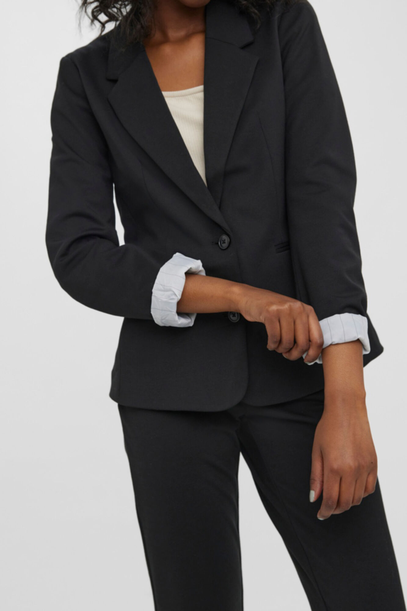 Blazer feminino de manga comprida com bolsos - Preto
