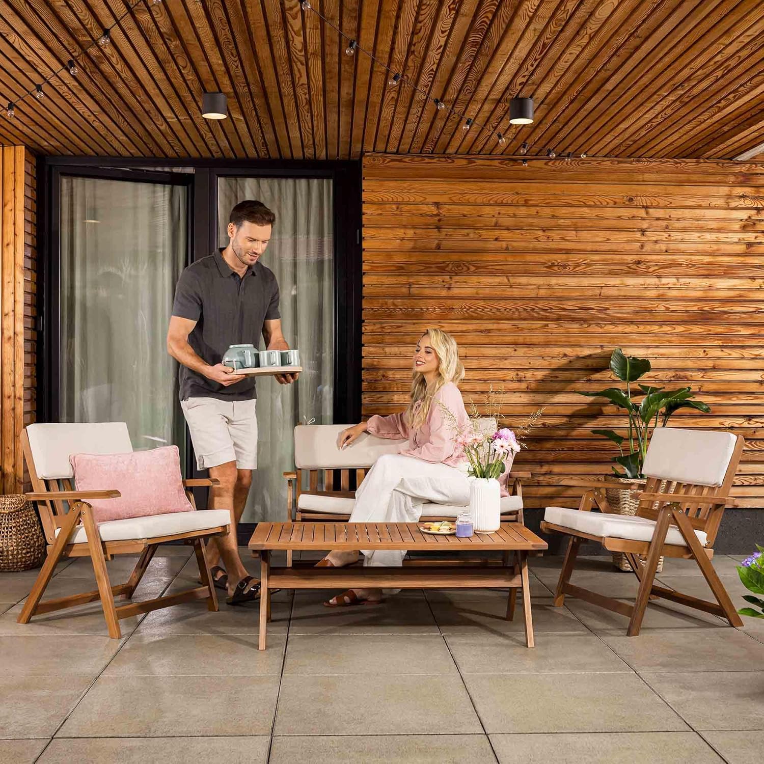di volio Gartenmöbel Set Lusiano - beige, wetterfeste Garten Möbel aus Akazienholz, 1x Doppelbank, 2X Sessel, 1x Tisch & Bequeme Sitzkissen