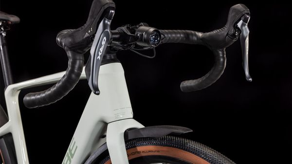 NUROAD HYBRID C:62 RACE FE E-Gravelbike  desertstone'n'green  M