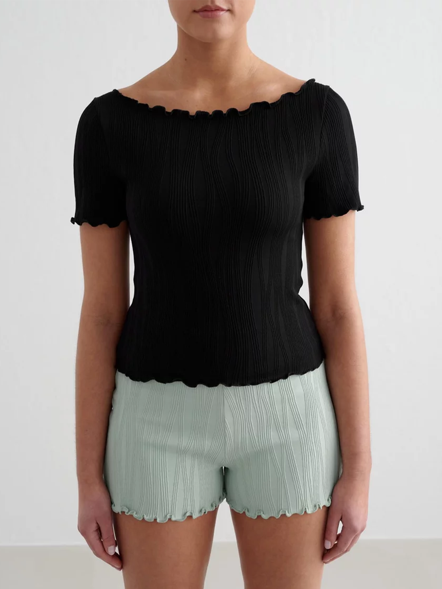 Tulip Short Sleeve Top