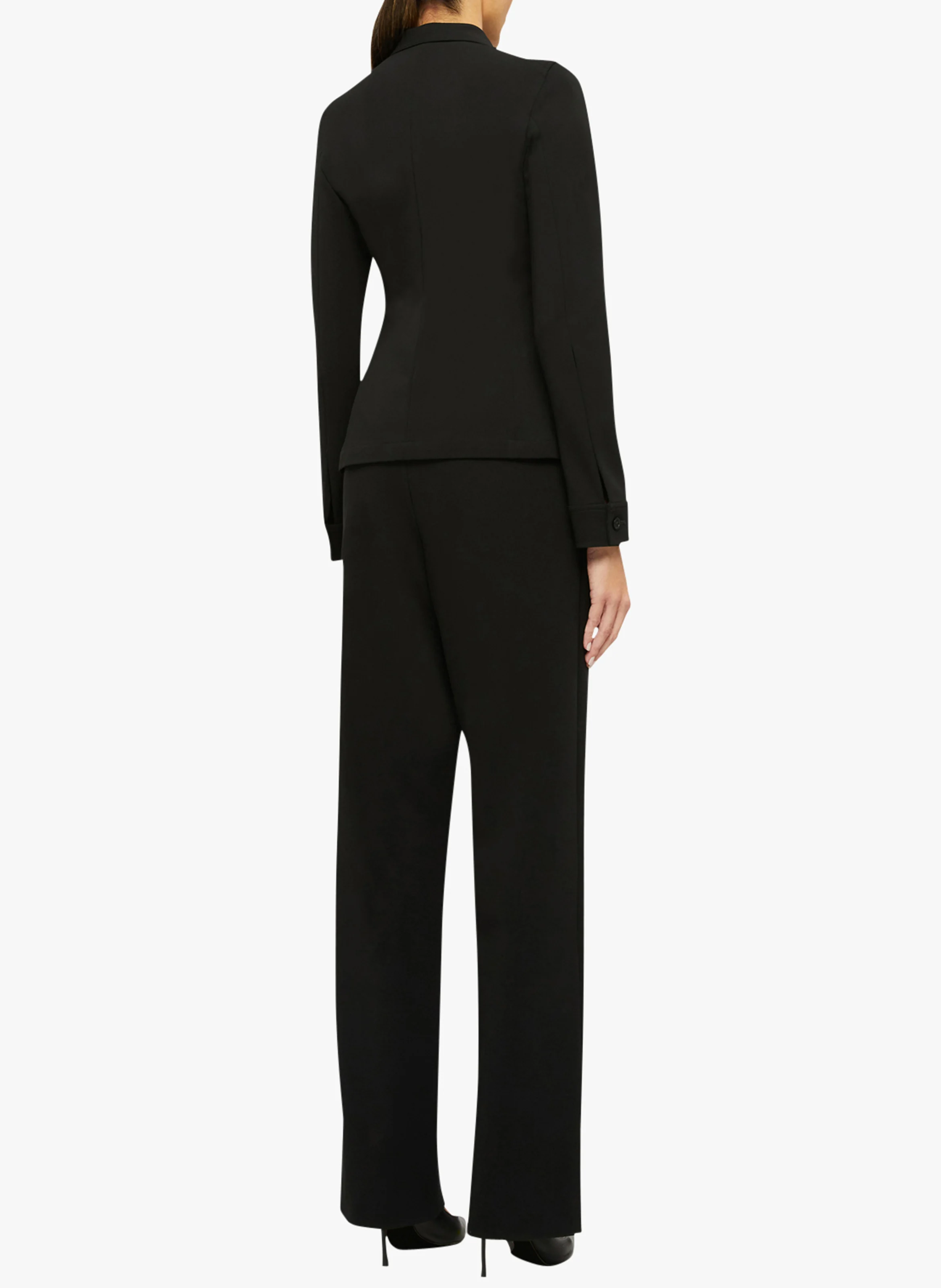 Chemise cintrée col classique| Noir
