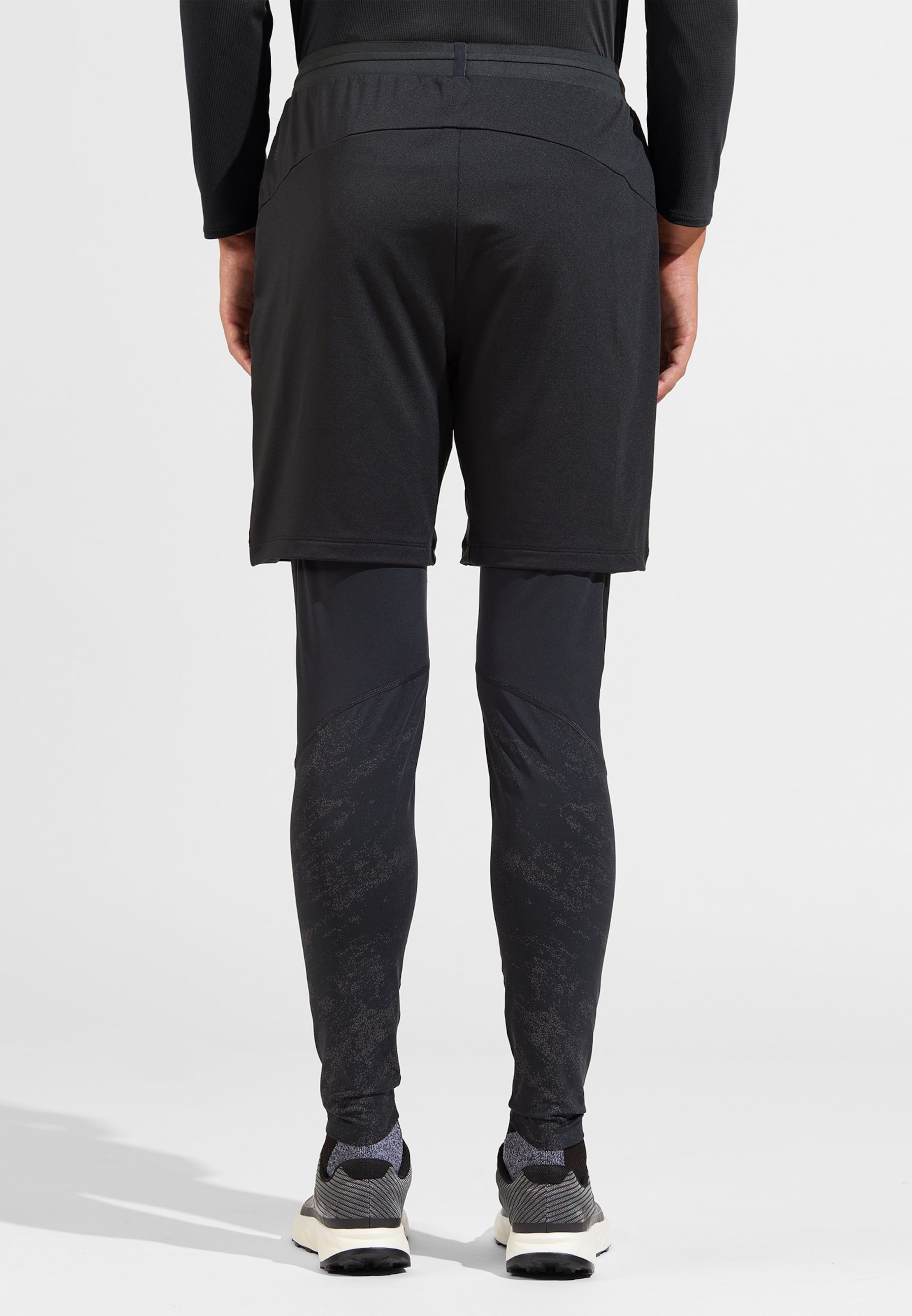 Zeroweight Insulator Shorts in black