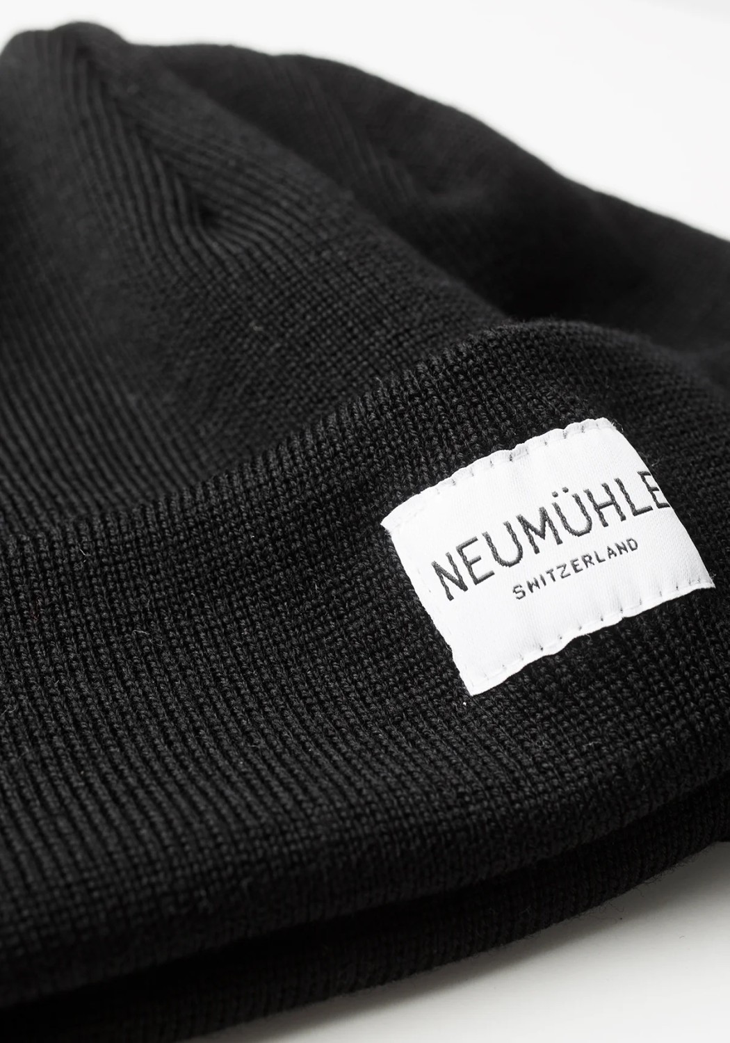Neumuhle Wollmütze Nebel Organic Merino Black Coal
