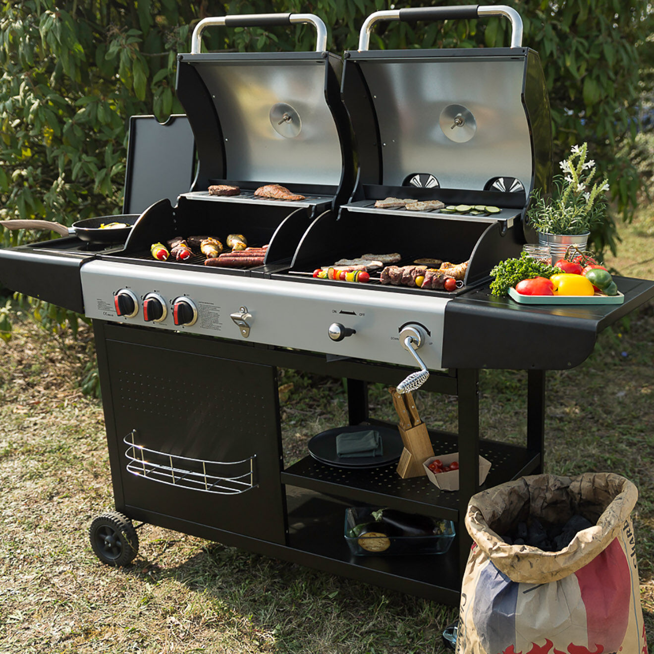 Livoo Barbecue 2-en-1 charbon et gaz noir - 109x61x51 cm