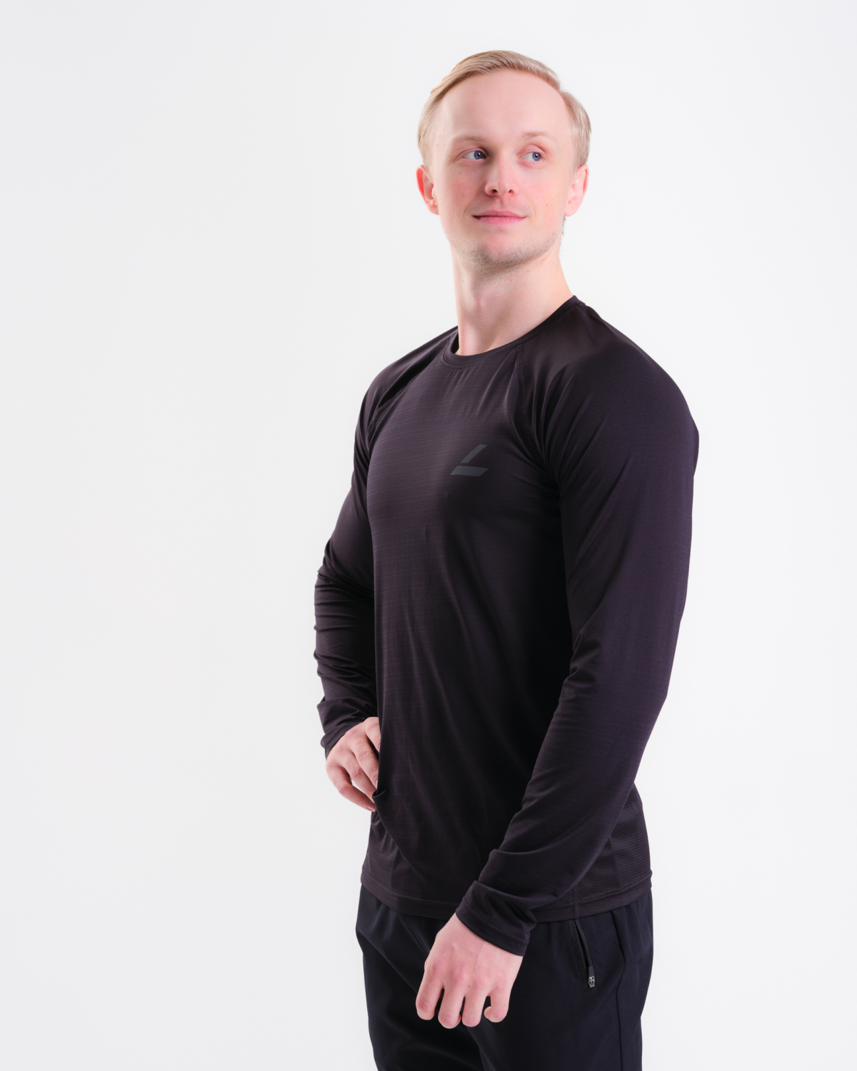 LEVITY Core Run LS M Black