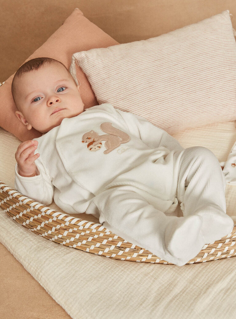 Grenouillère écrue en velours côtelé en coton biologique et polyester recyclé