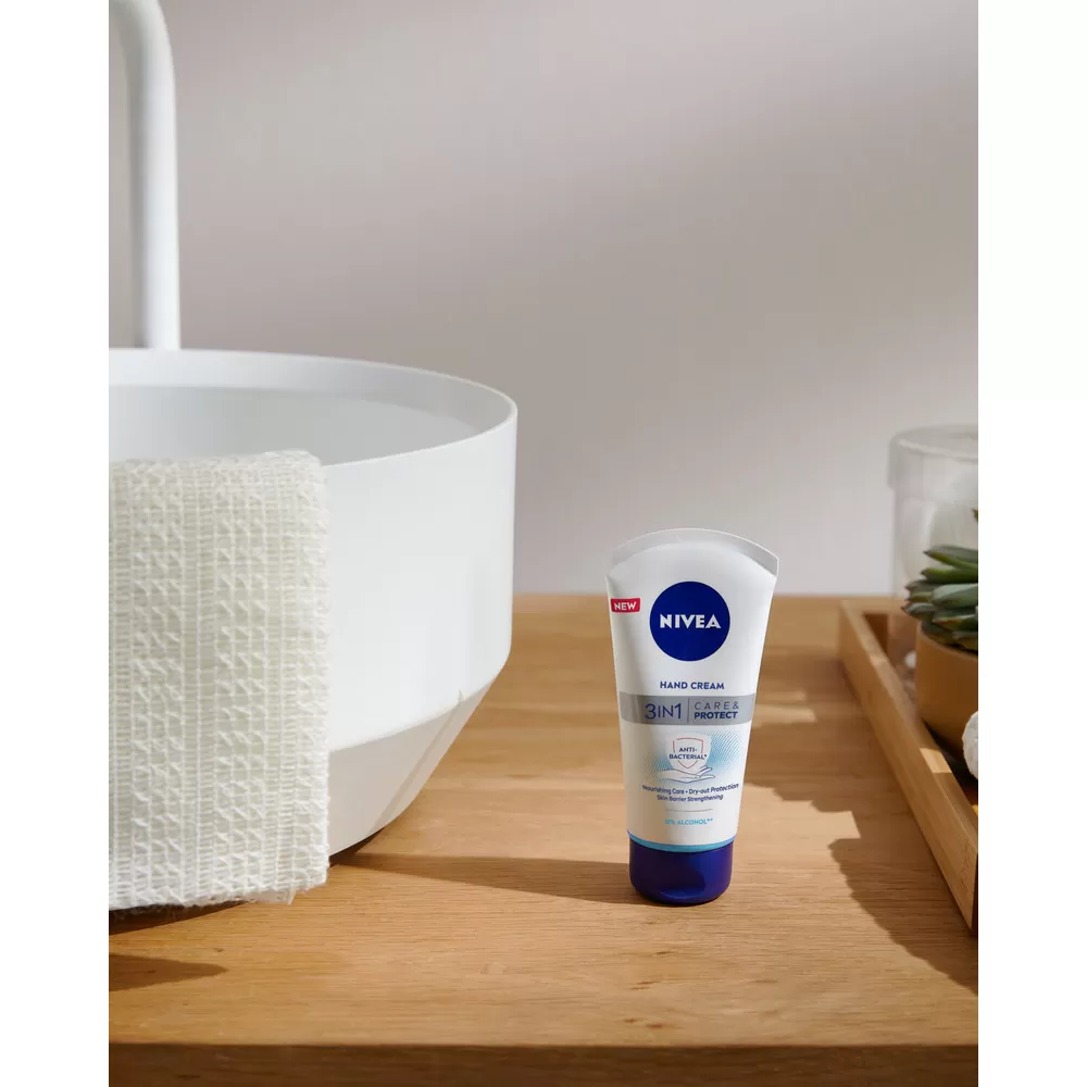 Nivea Antibacterial Hand Cream - 75 ml.