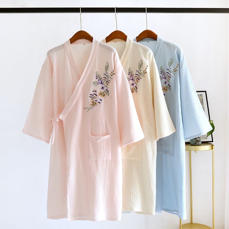 Finlies - Pyjamajas met geborduurde bloemen