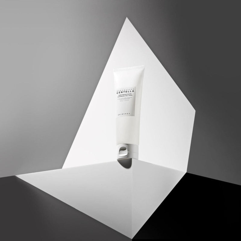 Madagascar Centella Tone Brightening Cleansing Gel Foam