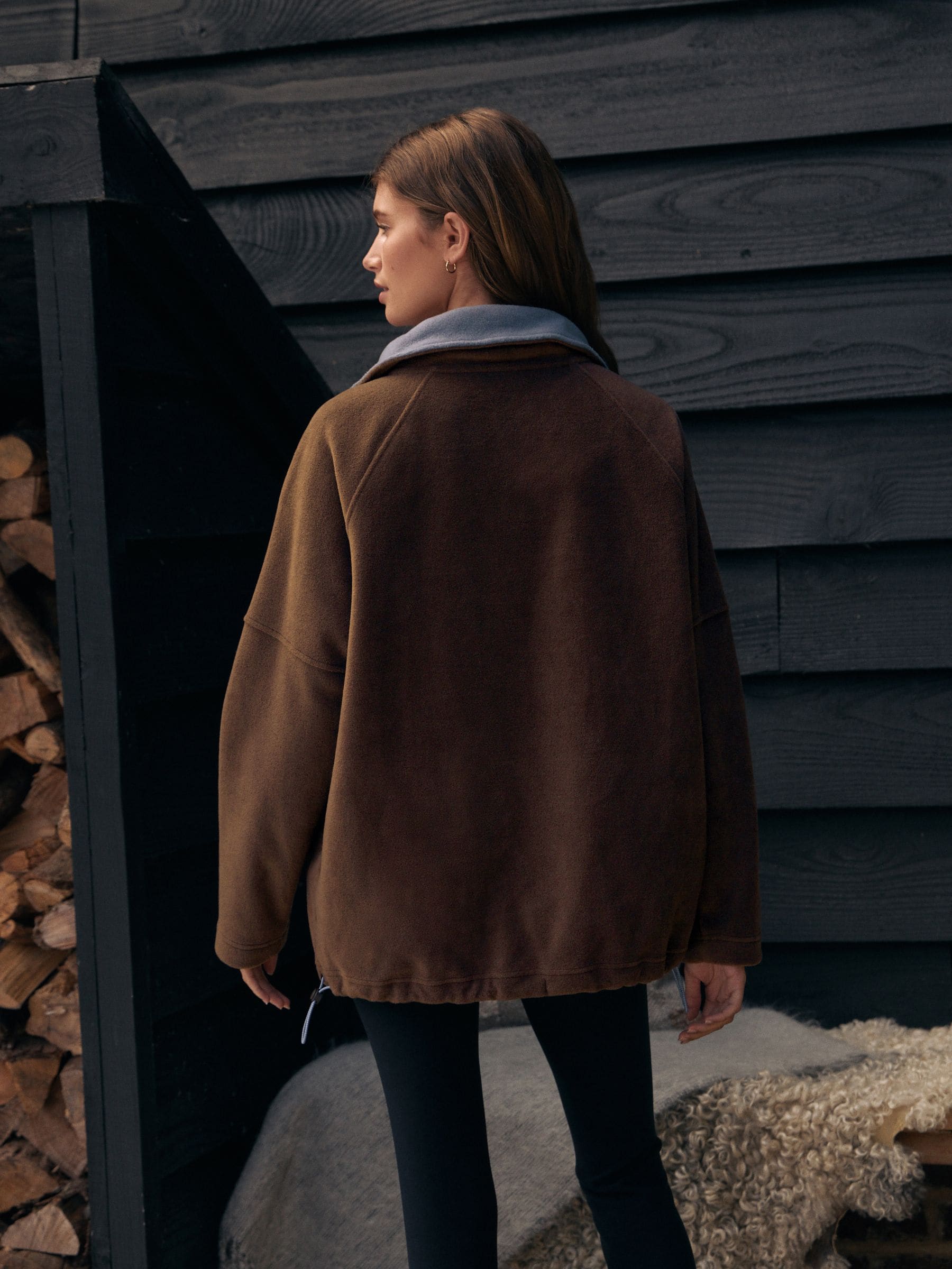 Chocoladebruin - Fleece trui met korte rits
