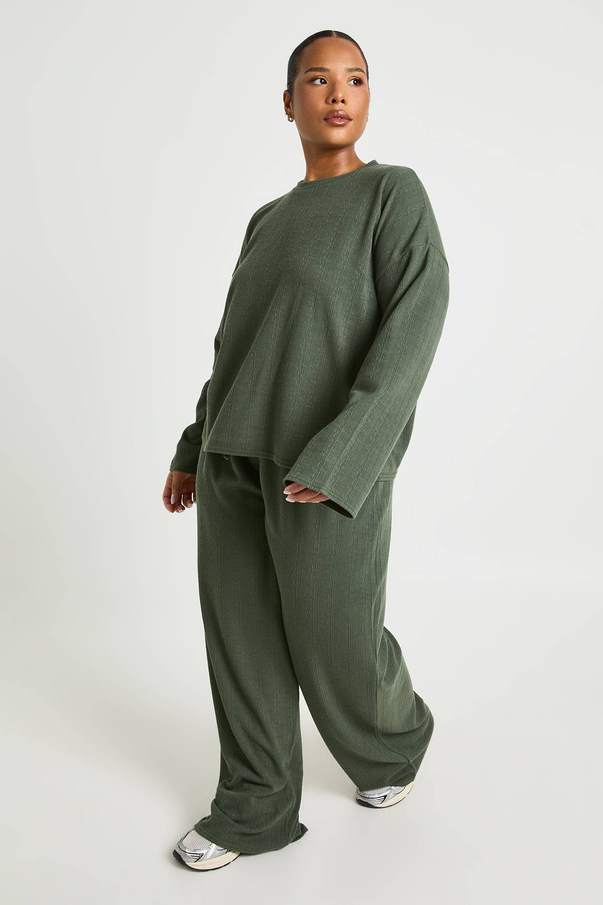 boohoo Plus T-shirt à manches longues & pantalon à jambes larges ensemble coordonné