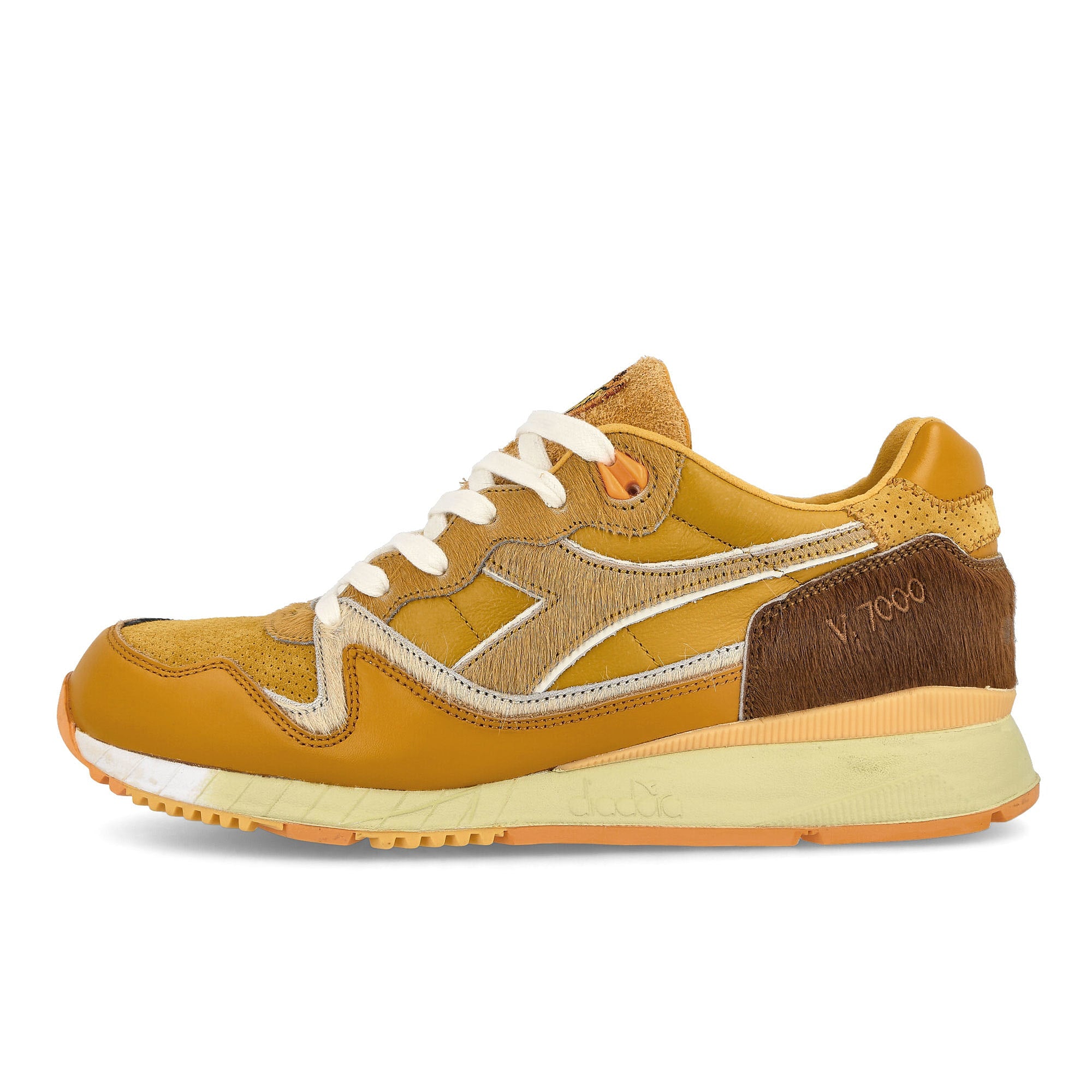 Diadora<br>V7000