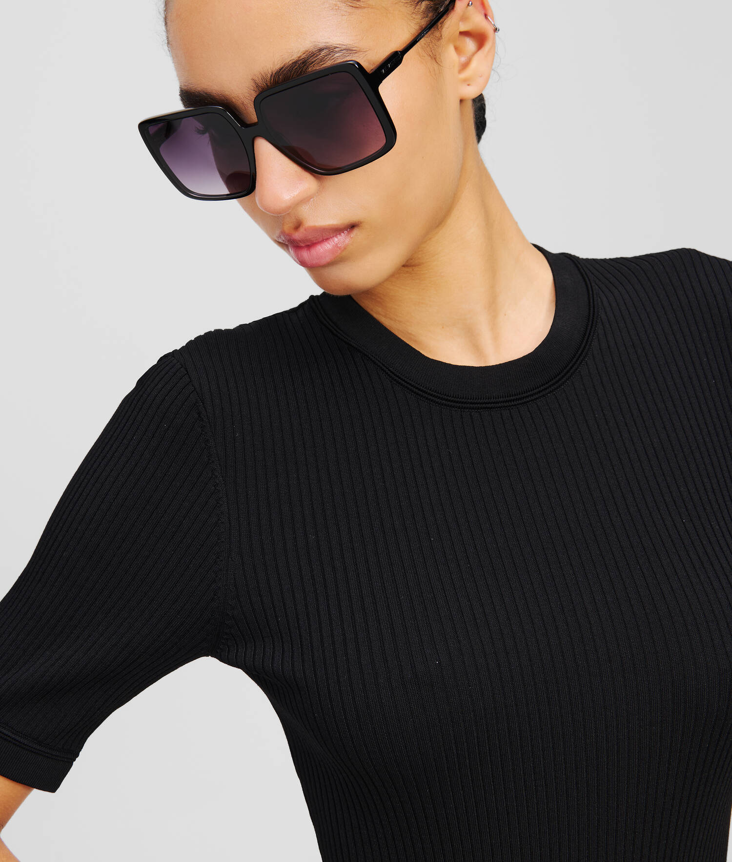 LUNETTES DE SOLEIL AVEC LOGO KARL - Noir