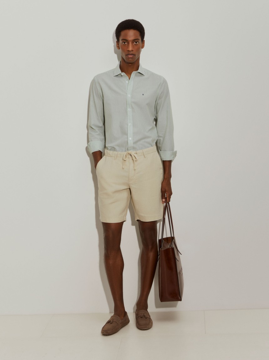 Camisa slim fit seersucker às riscas