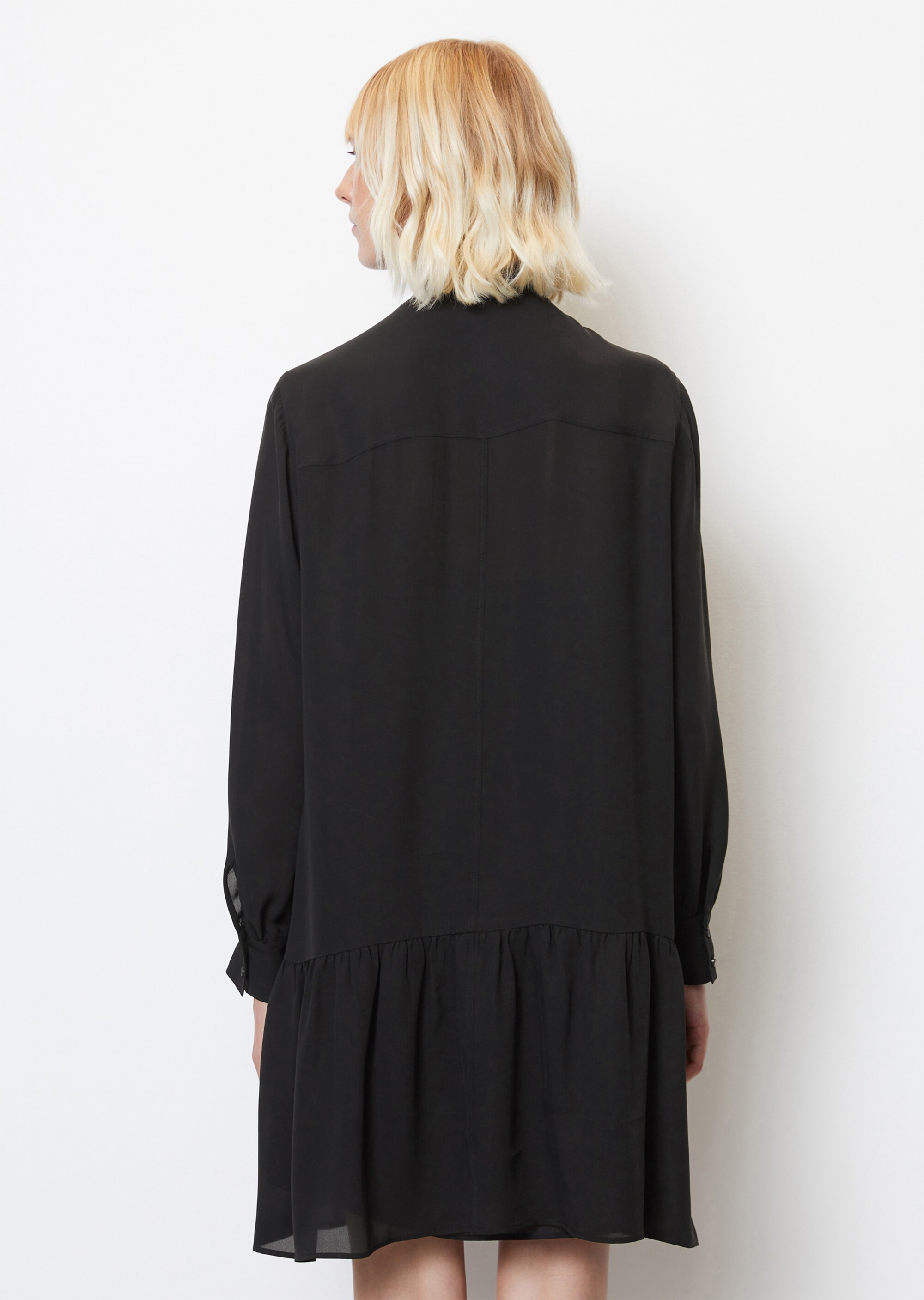 Kurzes A-Linien-Kleid looseaus Cupro-Viskose-Mix