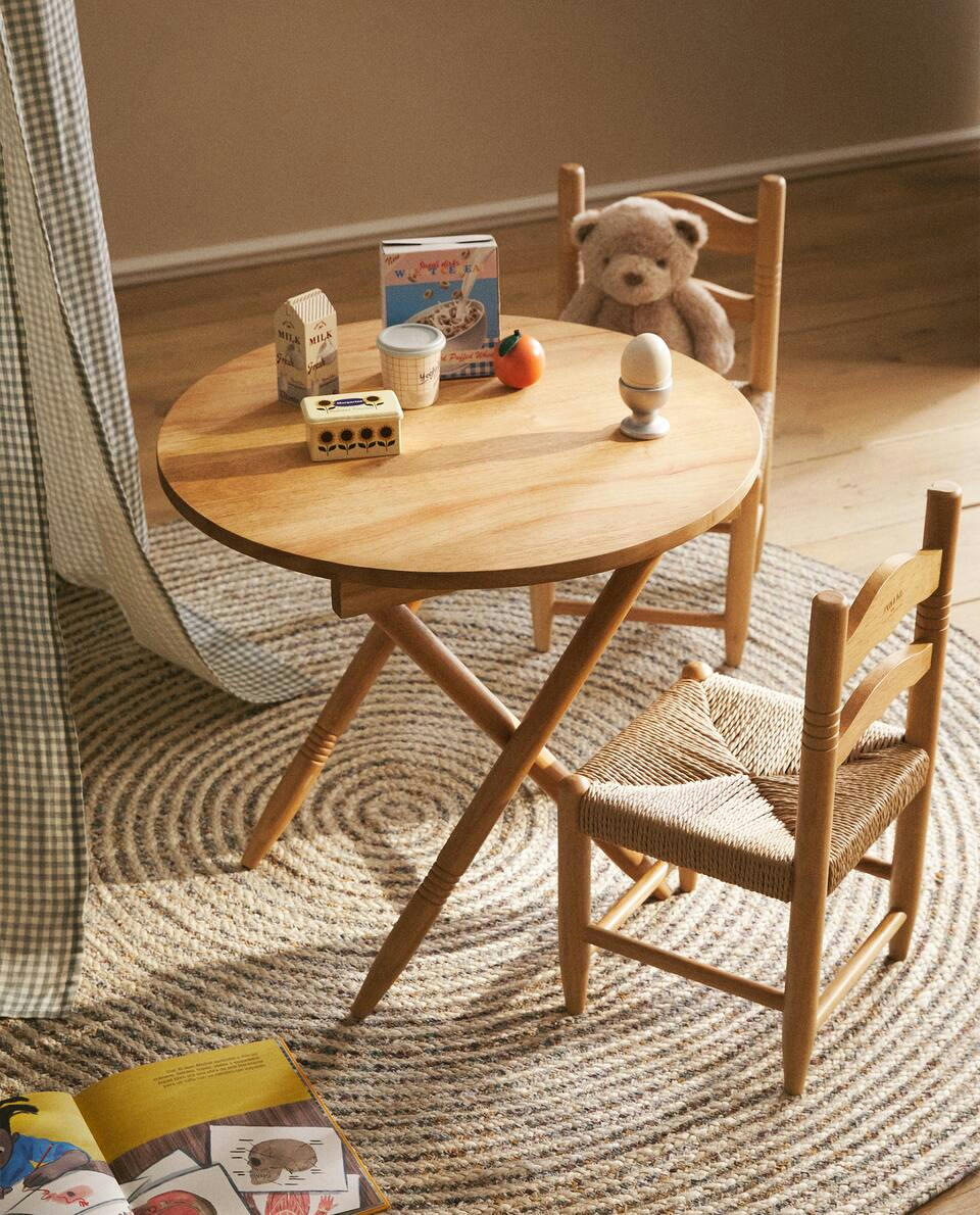 MESA INFANTIL DE MADEIRA