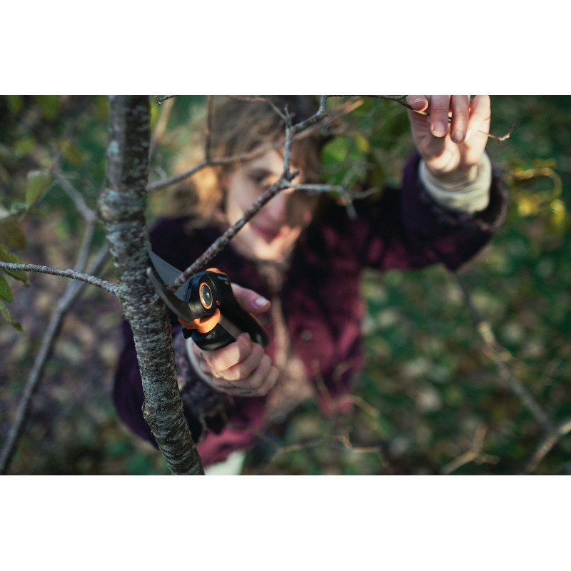 Sécateur à crémaillère à poignée tournante Powergear P961 Fiskars