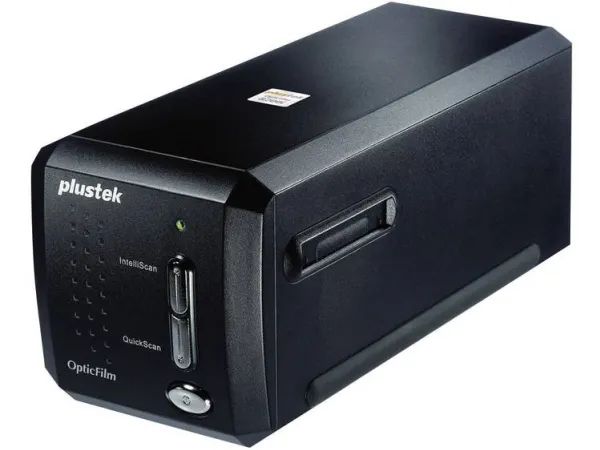 Plustek OpticFilm 8200i Ai - filmscanner (35 mm) - CCD - 35 mm film - 7200 dpi x 7200 dpi - USB 2.0