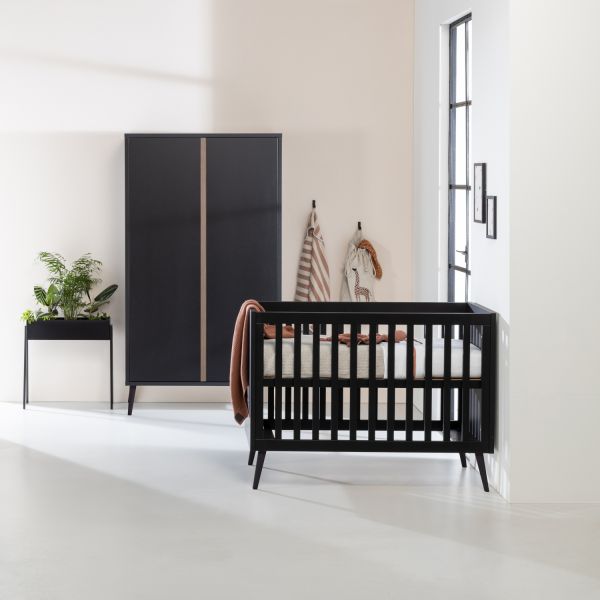 Europe Baby Sterre Babykamer Zwart / Oak | Bed 70 x 140 cm   Commode