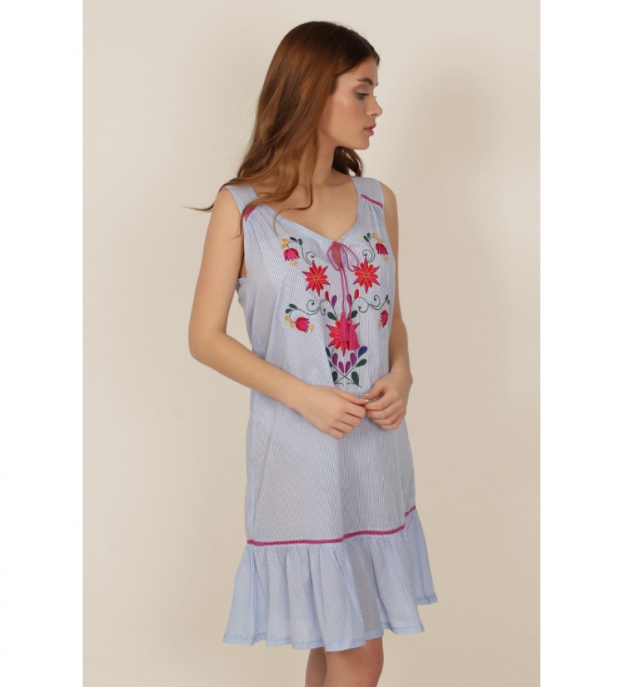 Camisola Admas com suspensórios, bordado mexicano azul.