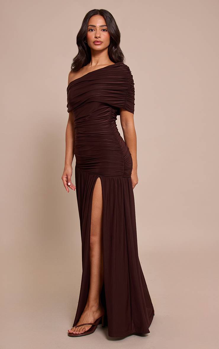 Chocolat Robe Maxi Bardot Asymétrique Avec Fente Latérale Petite Taille